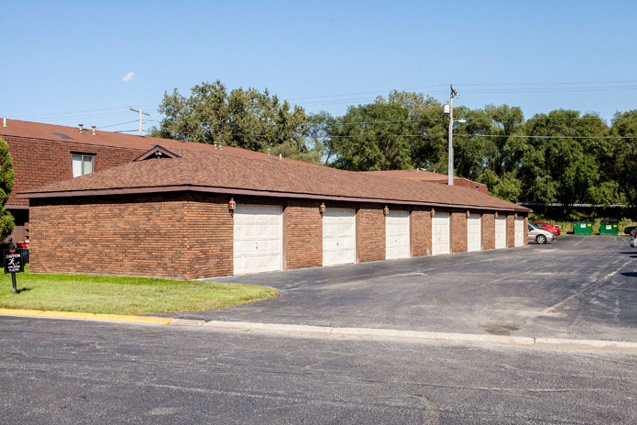 Cherry Hill Apartment Homes - Photo 5 of 17