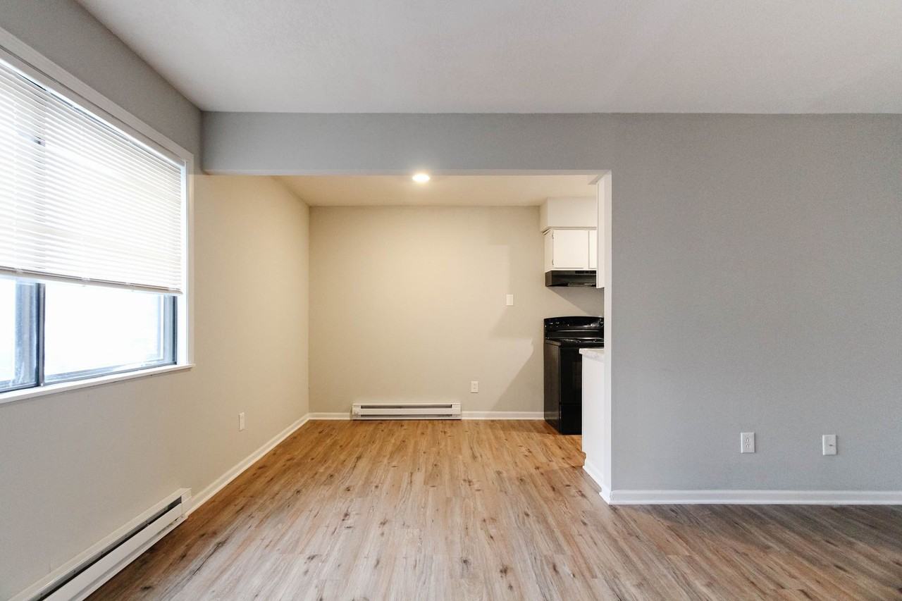 300 South West Street #418 - Photo 5 of 19