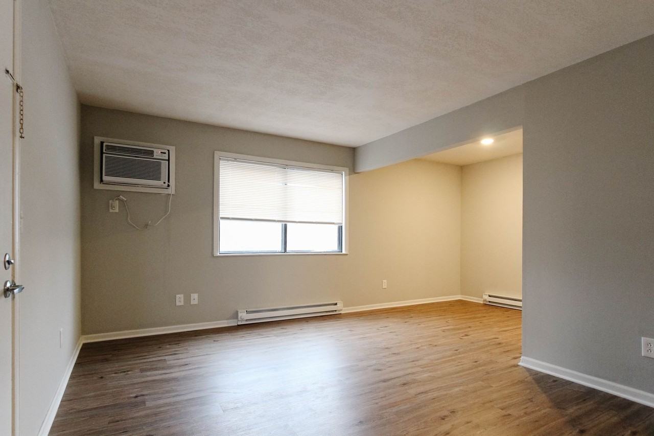 300 South West Street #418 - Photo 7 of 19