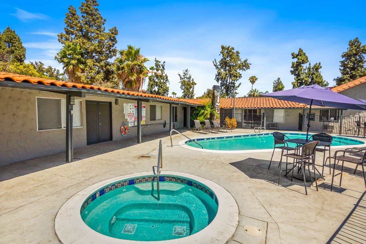 Vista Oaks - Photo 7 of 8