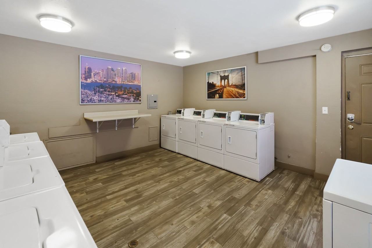 Vista Pines - Photo 4 of 6