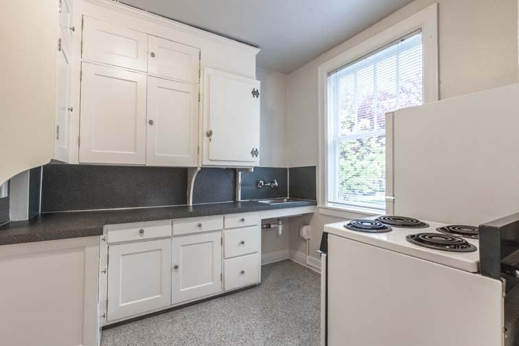 1037 NW 20th Ave - Photo 2 of 14