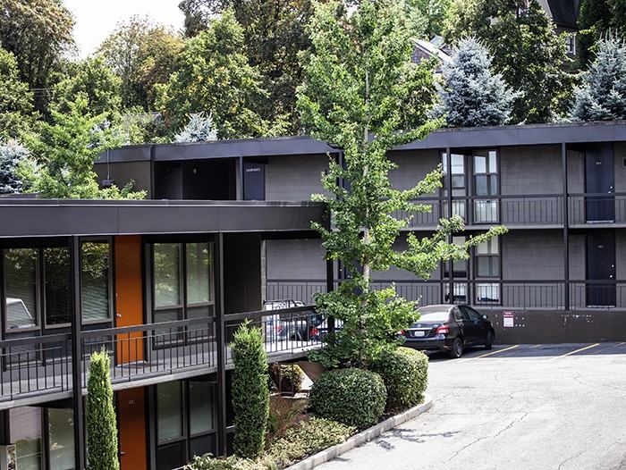 1905 NW 29th Ave - Photo 4 of 35