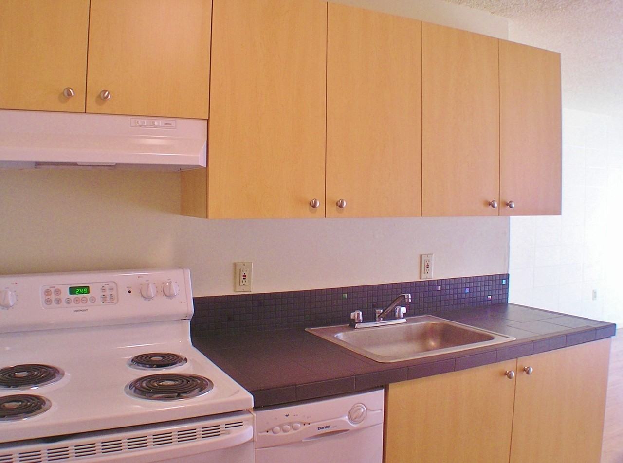 1905 NW 29th Ave - Photo 5 of 35