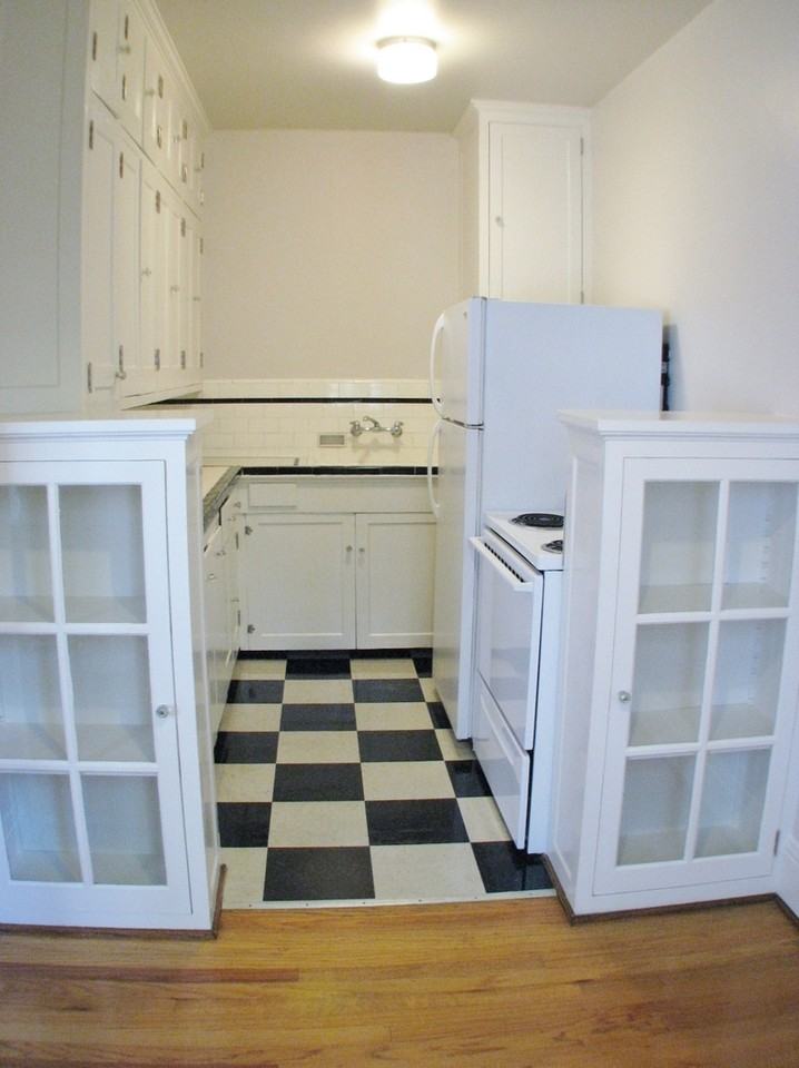 831 SW Vista Ave - Photo 5 of 50