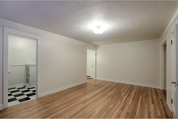 2170 NE Hancock St - Photo 5 of 25