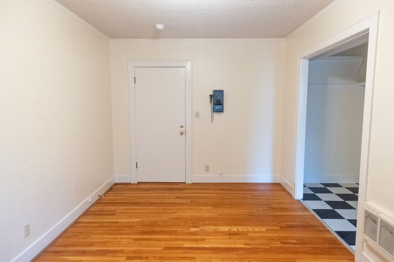1430 SE 14th Ave - Photo 2 of 50