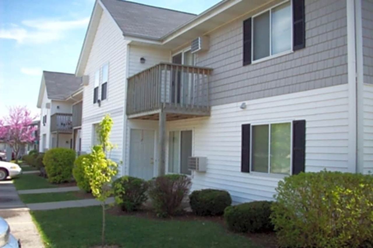 Cleora Apartments LLC - Photo 2 of 3