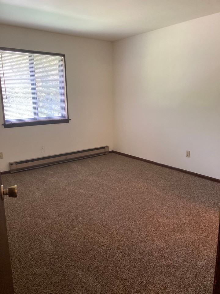 West Meadows Apts, LLC - Photo 5 of 15