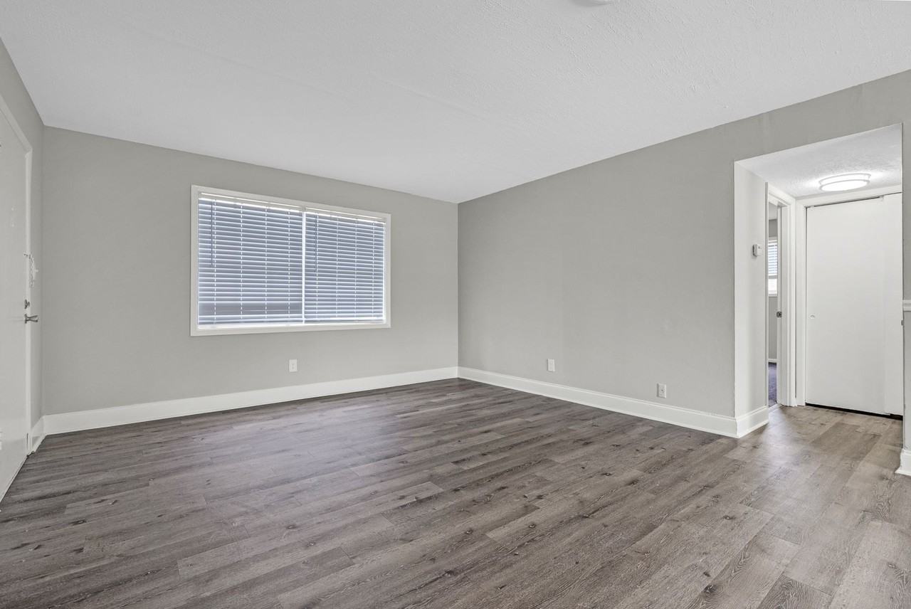 Falcon Crest Apartments - Photo 7 of 25