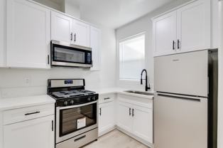 E Street Apartment  | Newly Built & Renovated Apartment Homes in Golden Hills! - Photo 1 of 1