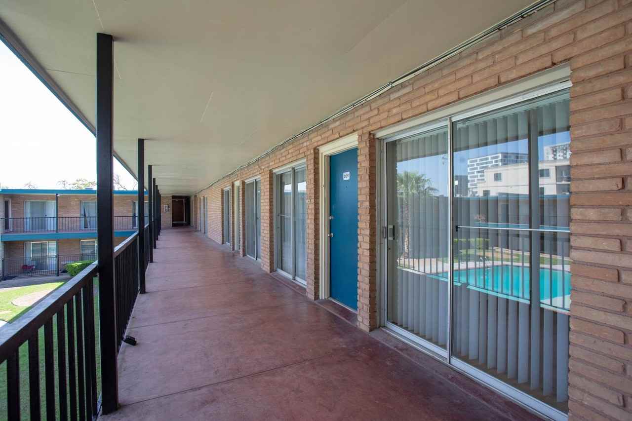 Lantana Apartments - Photo 5 of 50