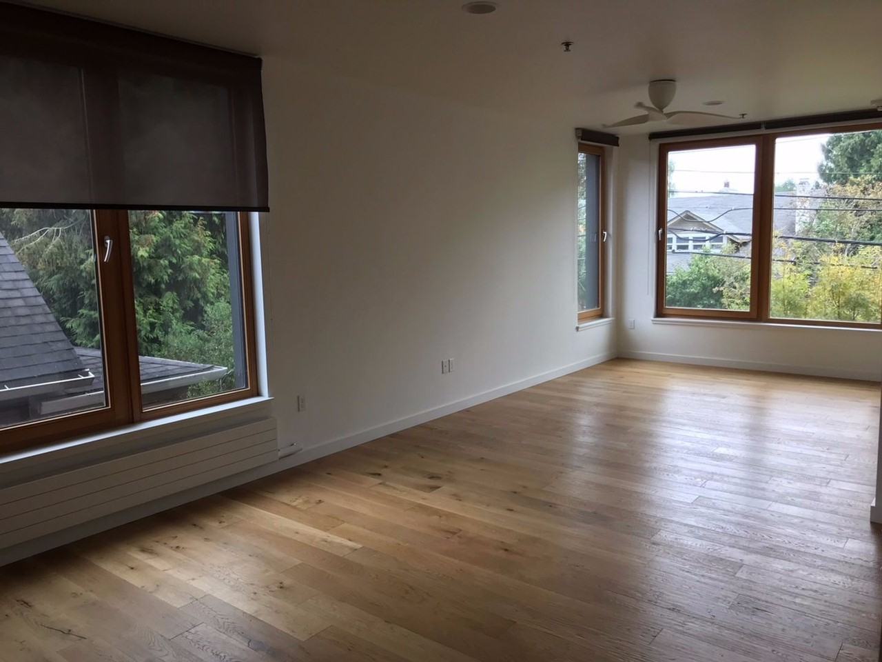 Contact Lynn at 503 - Photo 3 of 6