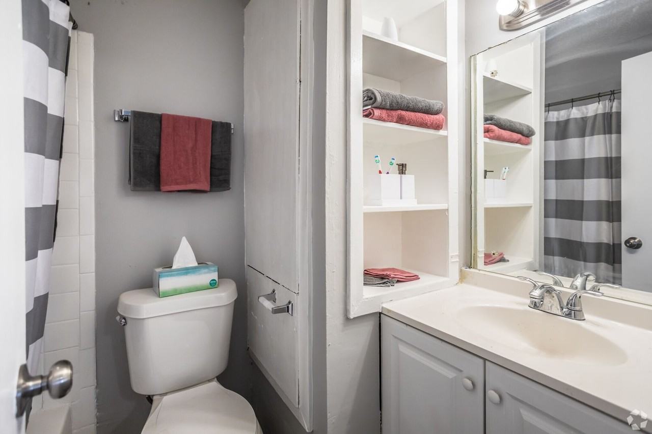 365 W Northside Dr - Photo 6 of 21