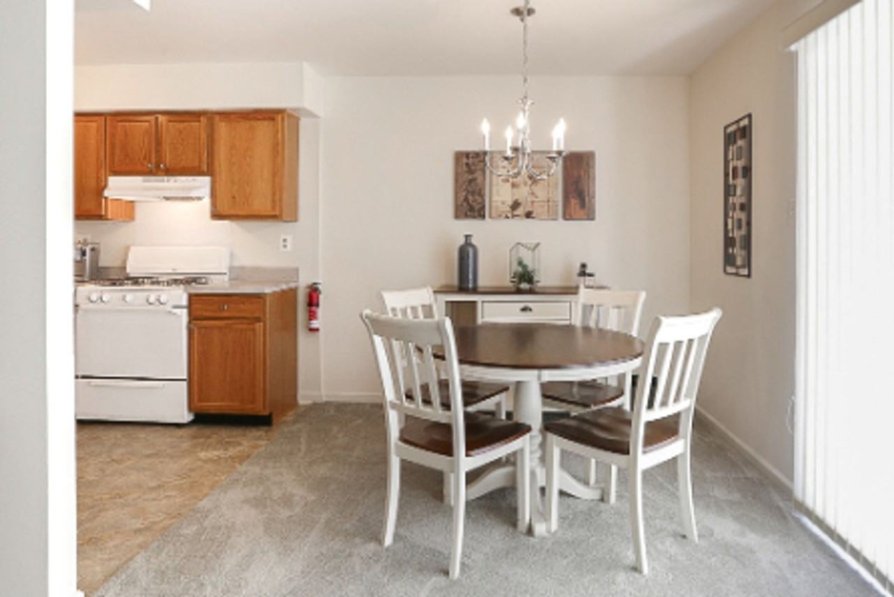 ALLISON APARTMENTS - Photo 7 of 29