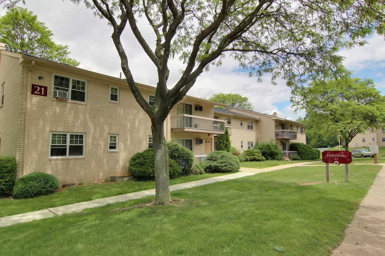 NETCONG HEIGHTS - Photo 7 of 33