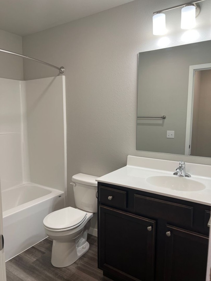Buffalo Ridge Townhomes - Photo 7 of 14