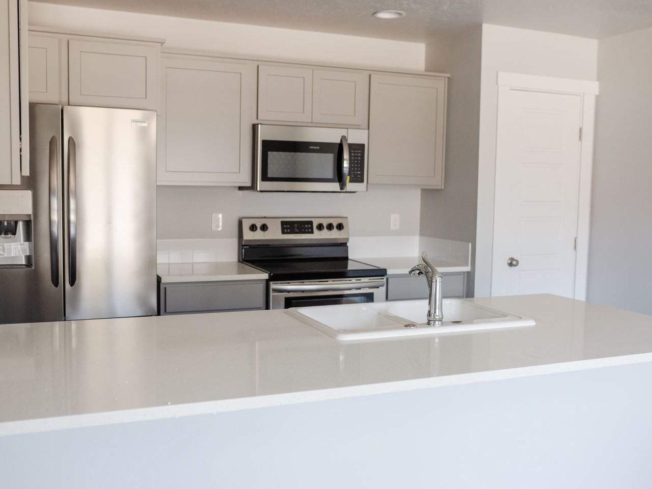 Townhomes at Jericho - Photo 2 of 17