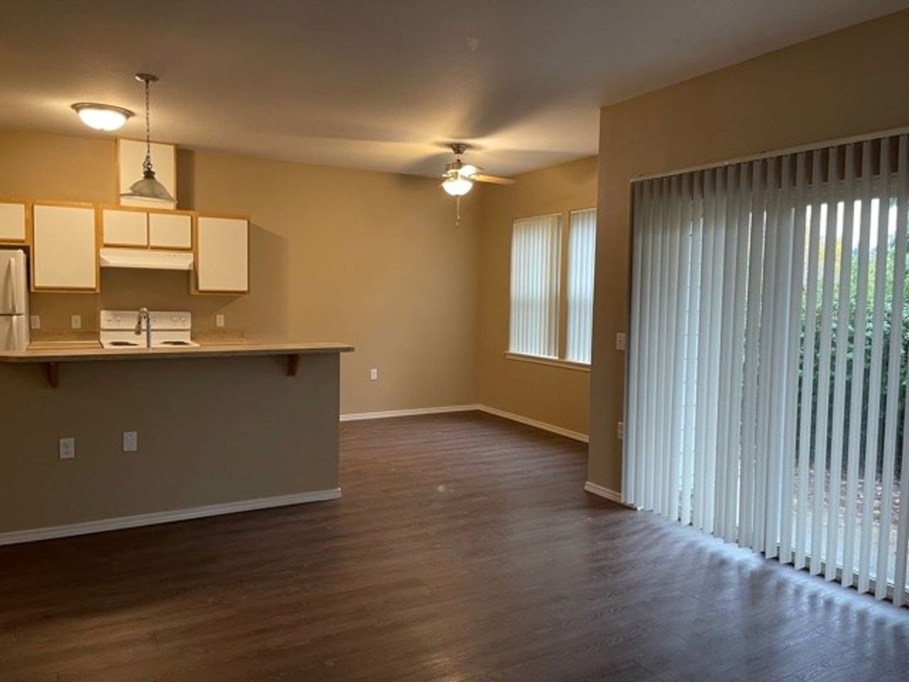 134-Valley Pointe Apartments - Photo 4 of 14