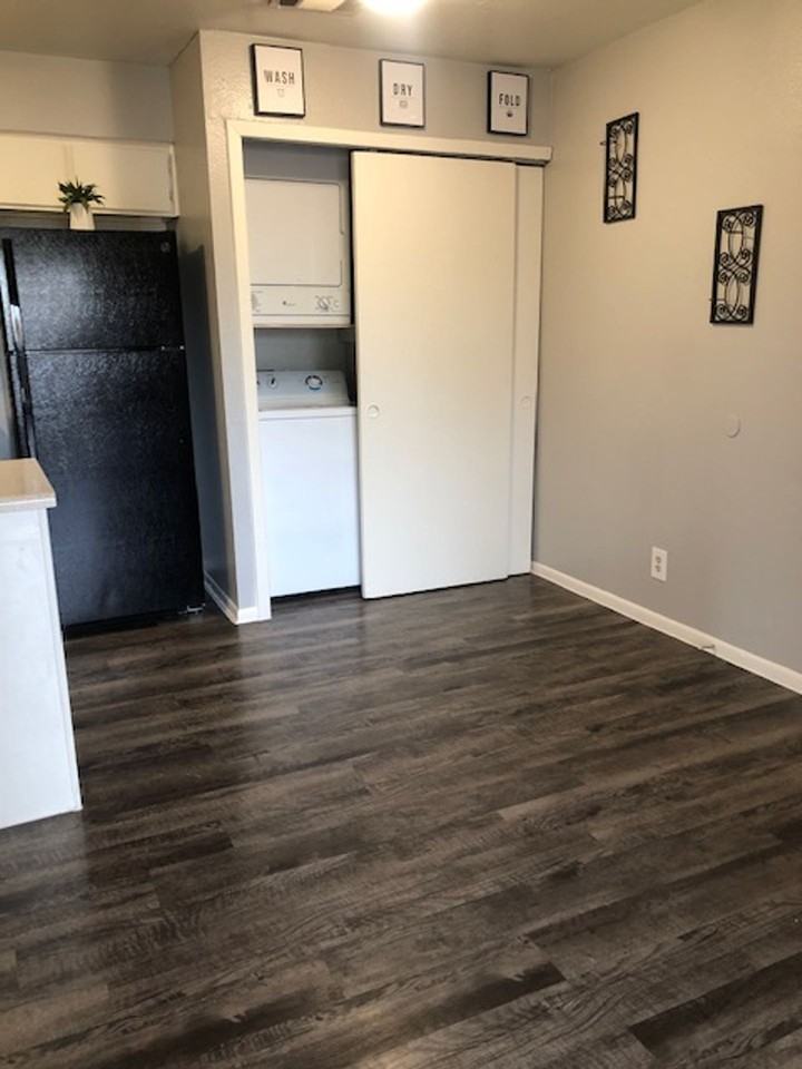 Hill Country Apartments - Photo 4 of 50