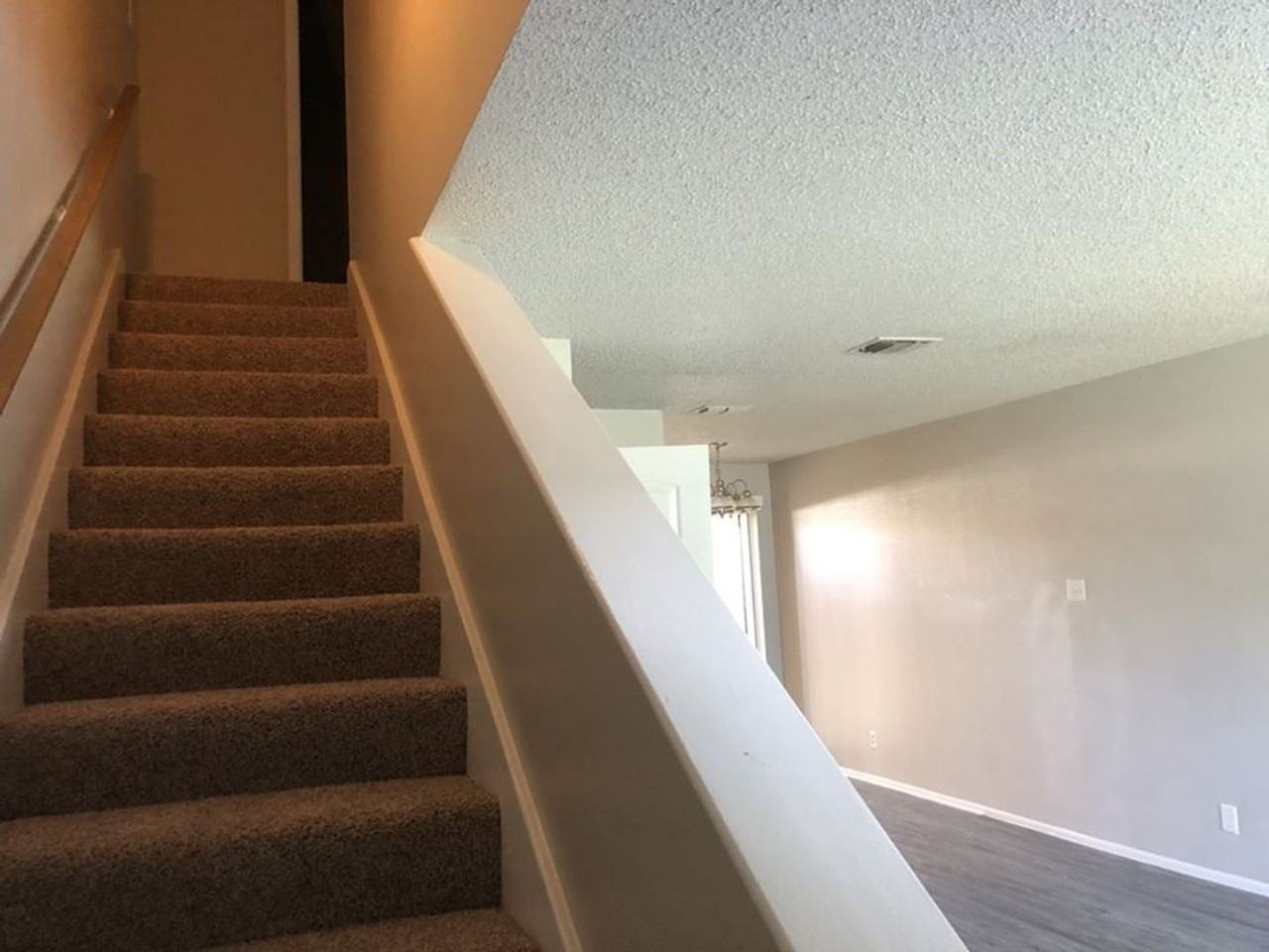 Boerne Townhomes - Photo 5 of 26