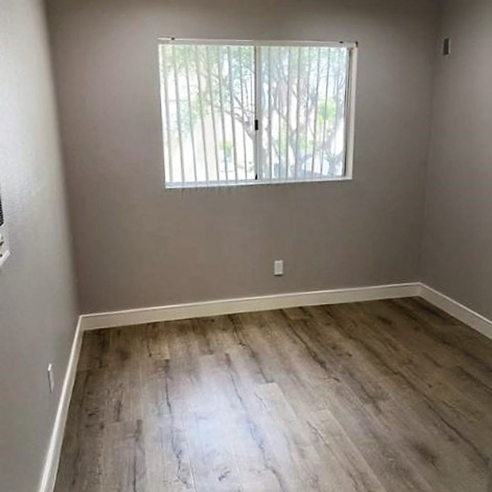 Orchid SENIOR 55 PLUS Apts - Photo 5 of 6