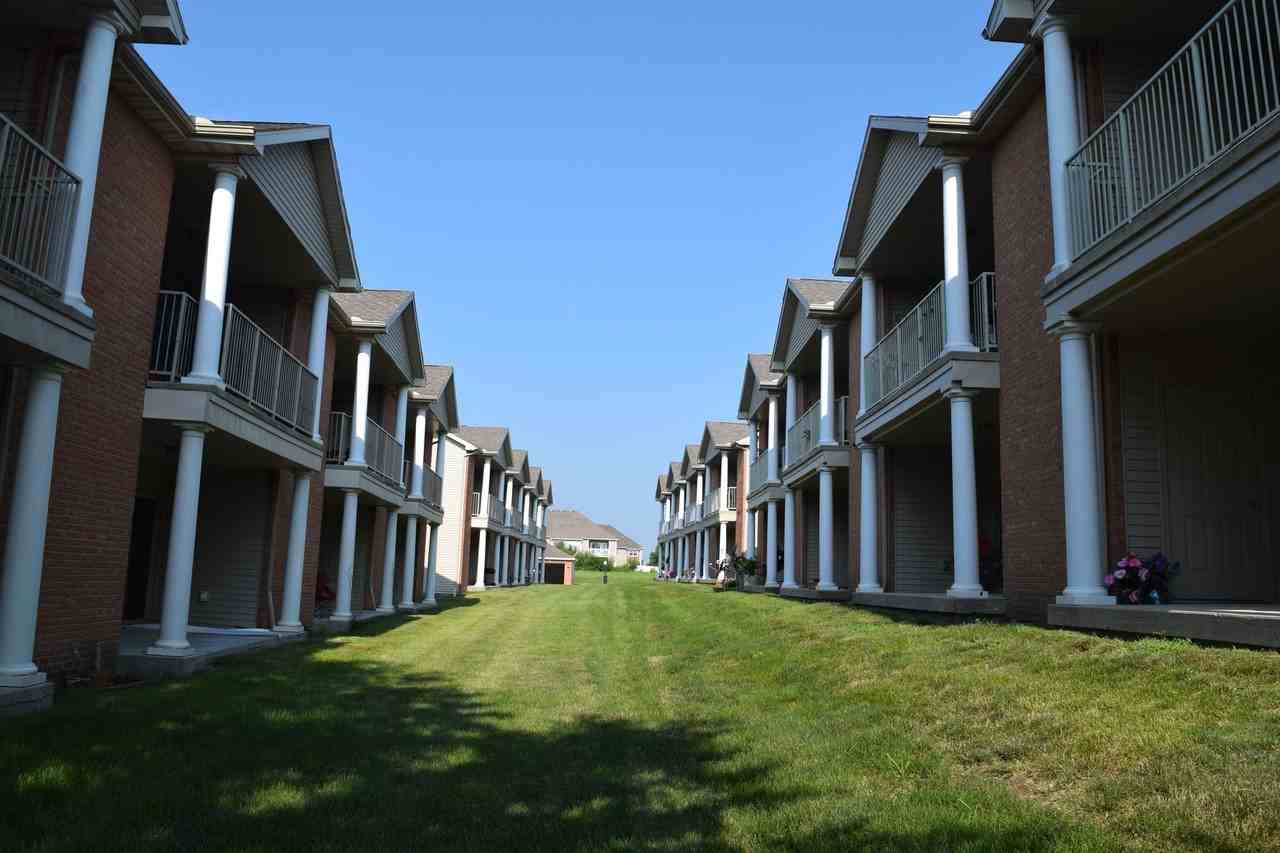 Crowwood Pointe by Royse + Brinkmeyer - Photo 7 of 43