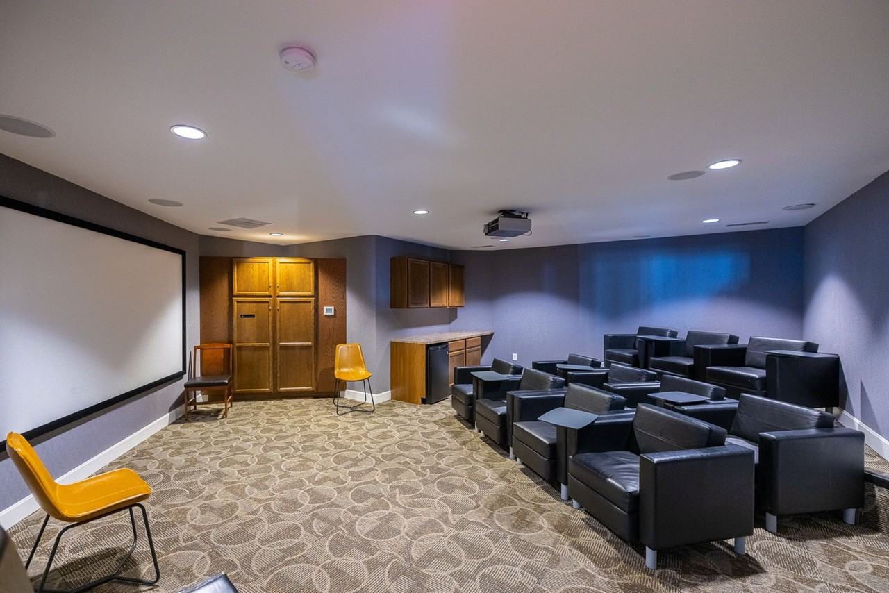 The Jefferson - Photo 6 of 25