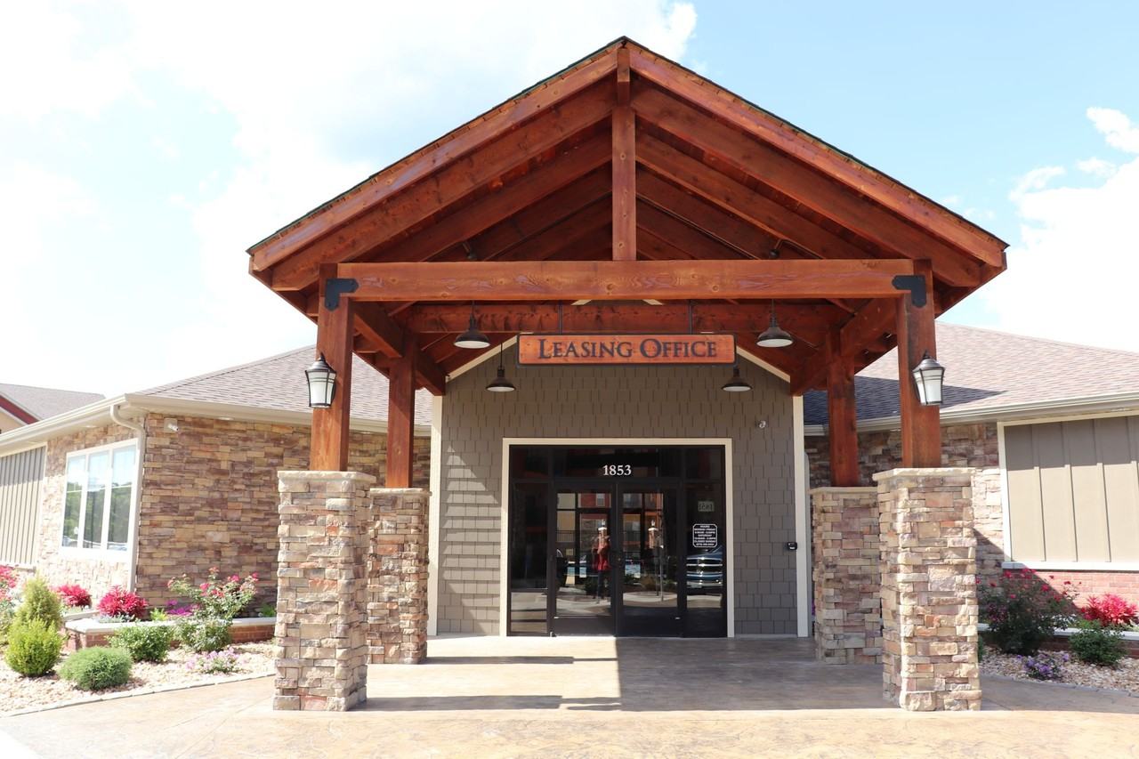 The Lodges at Rolla - Photo 3 of 50