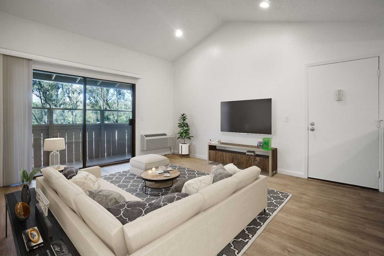 River Oaks Apartments - Photo 7 of 36