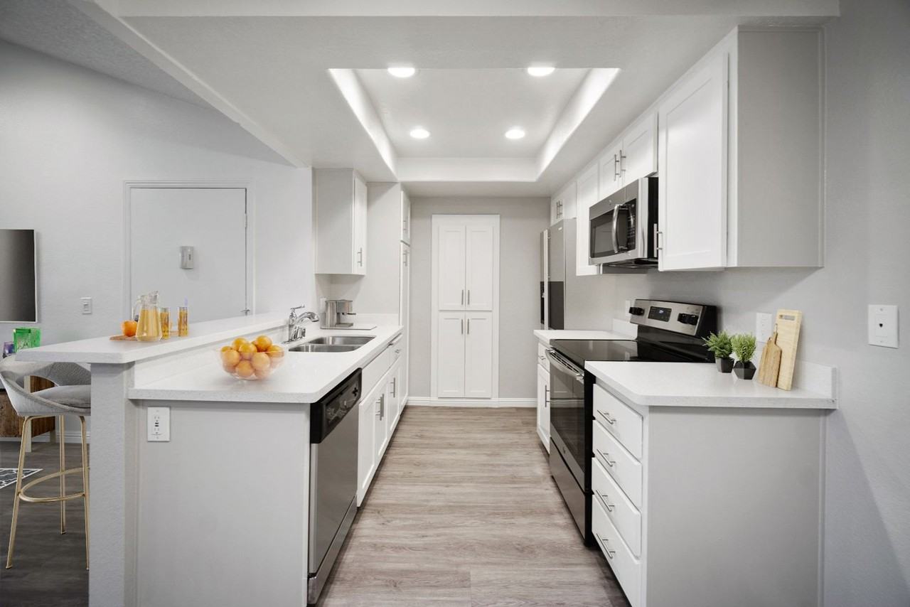River Oaks Apartments - Photo 6 of 50