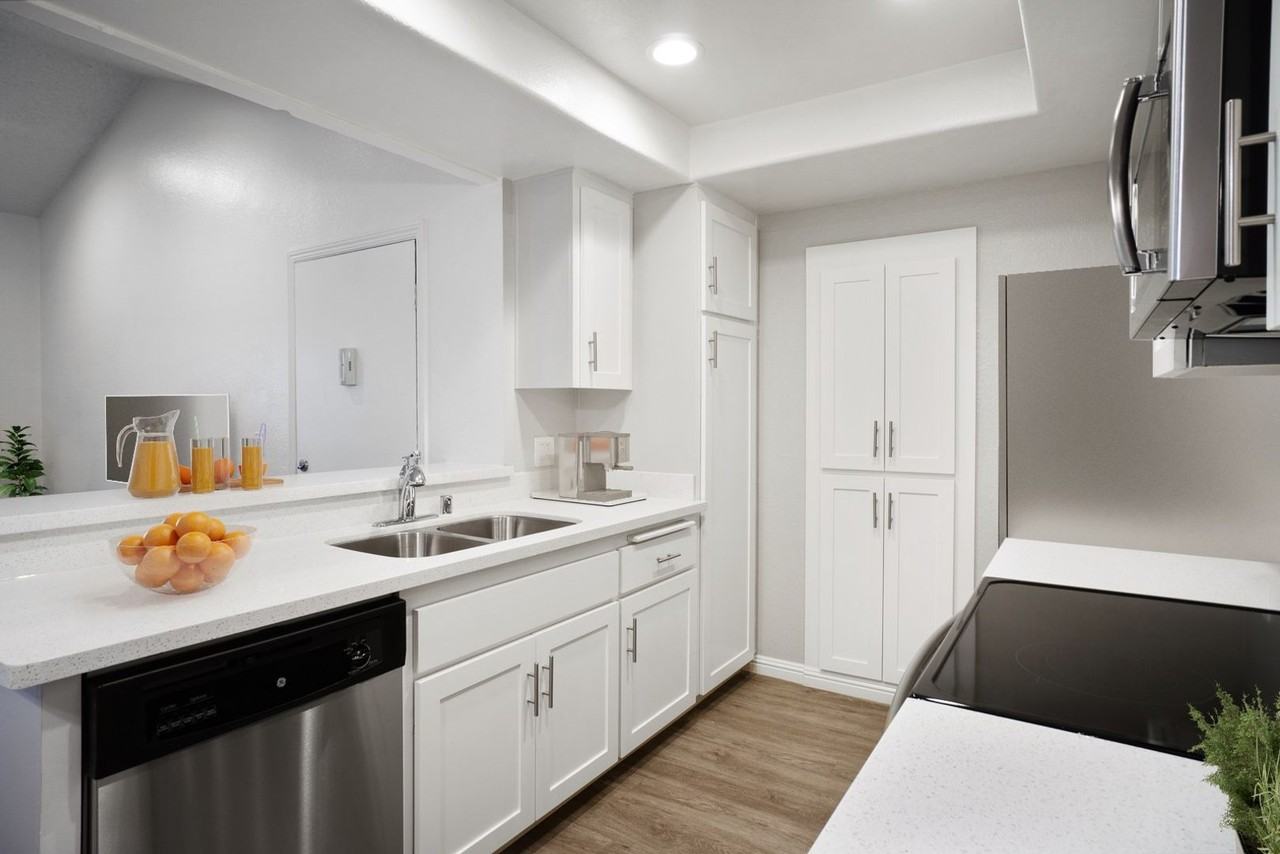 River Oaks Apartments - Photo 7 of 50