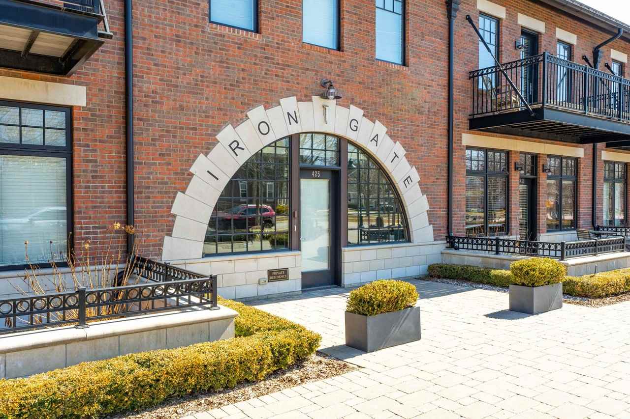 IRONGATE RESIDENCES OF BIRMINGHAM - Photo 2 of 6