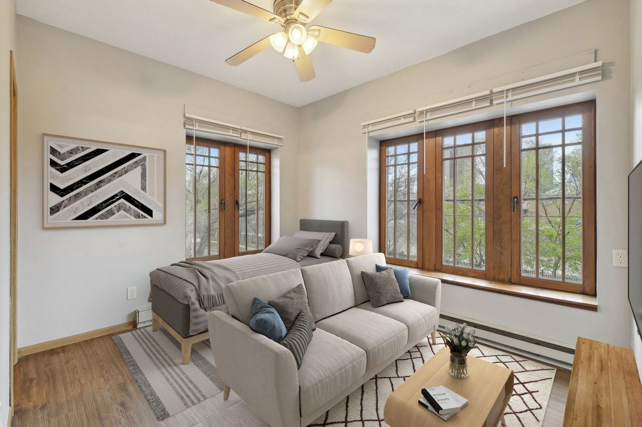 St. George Apartments - Photo 2 of 15