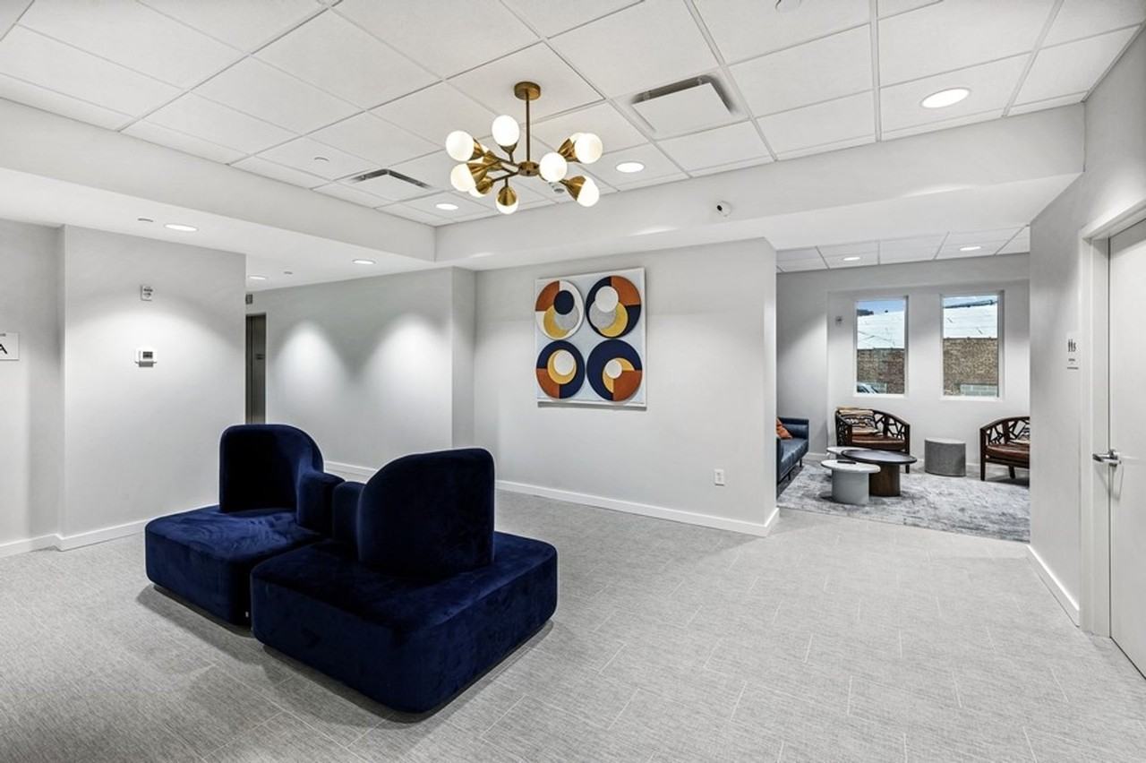 The Huguenot - Photo 4 of 43