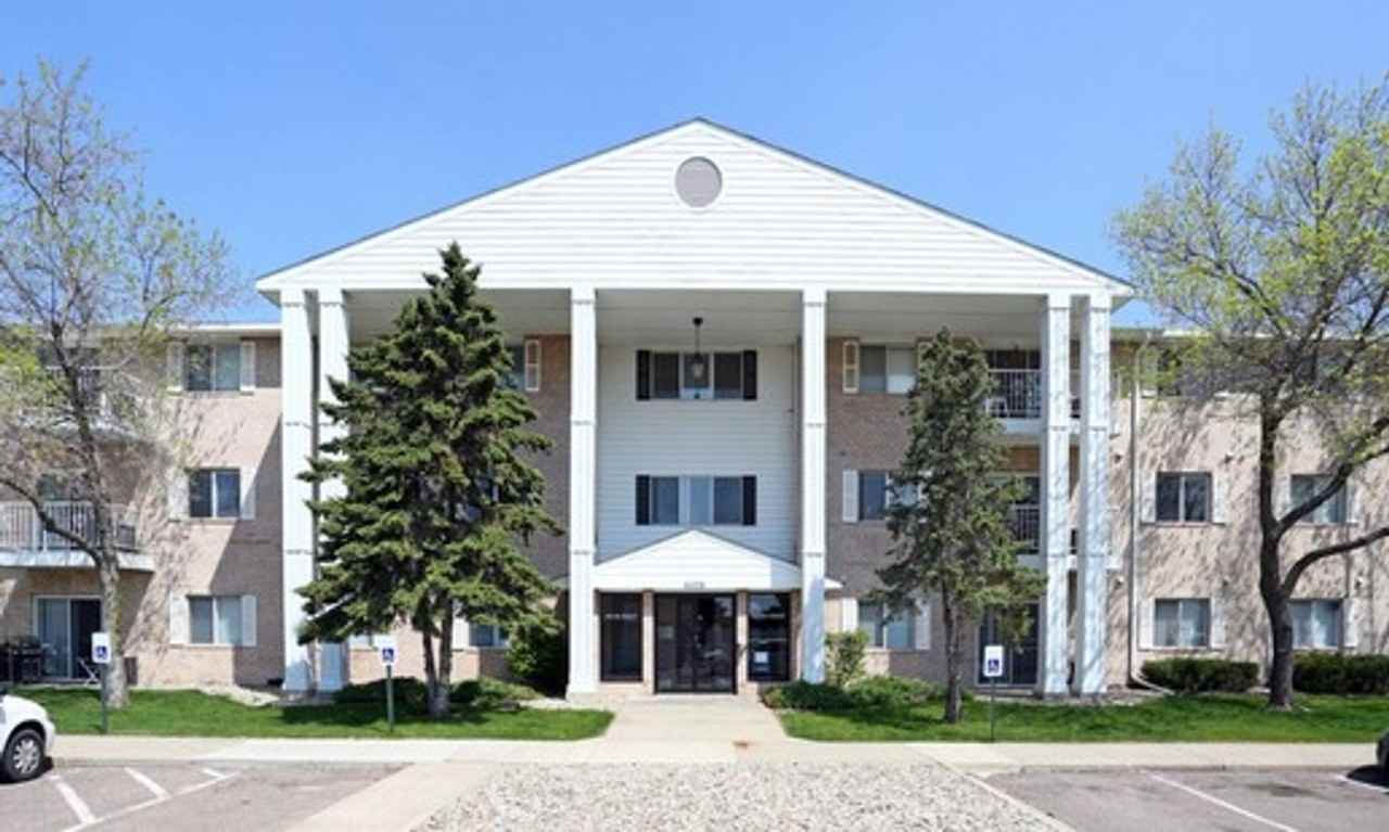 Wellington At The Dunes - Photo 2 of 40