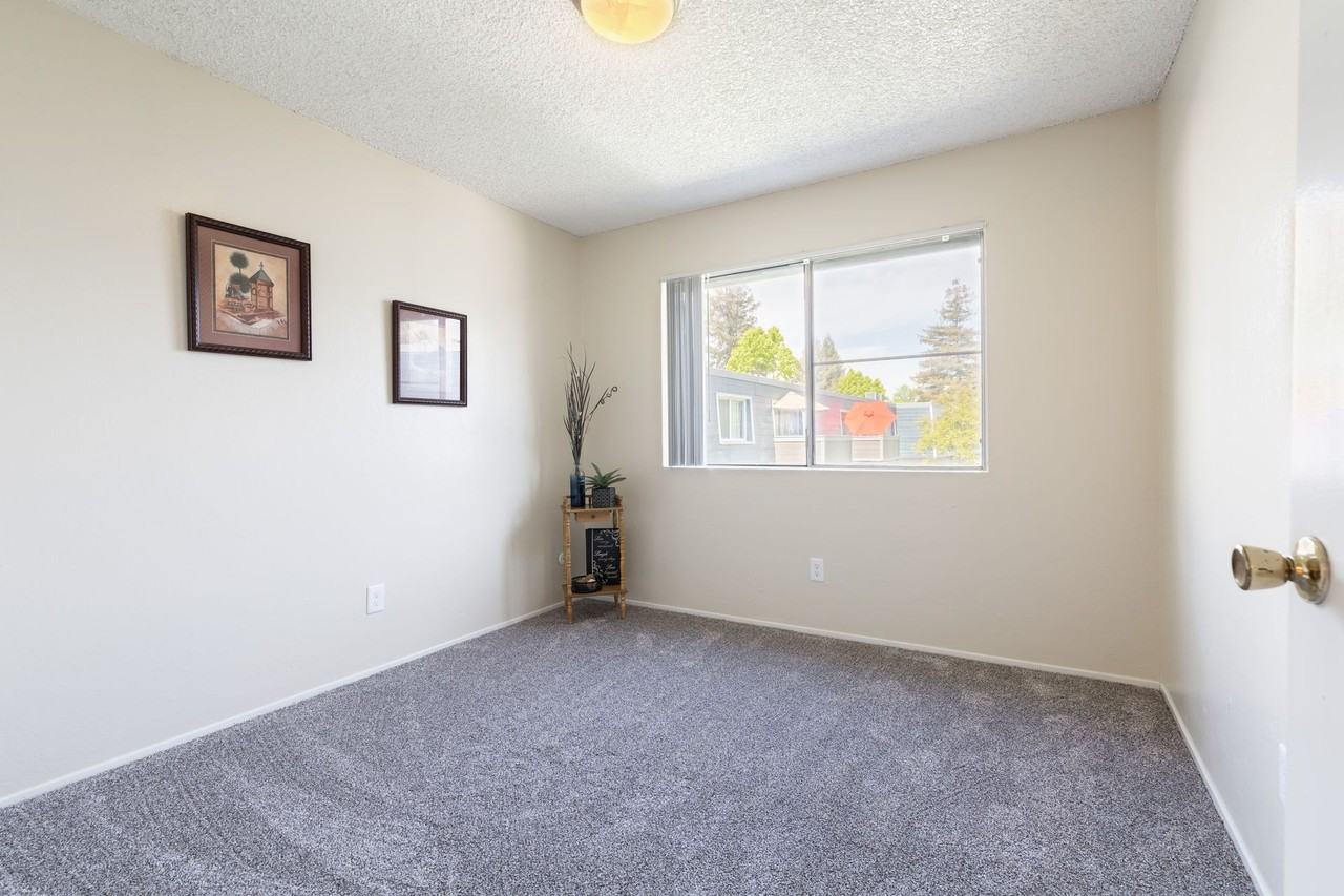 Hunter's Landing Apartments - Photo 6 of 62