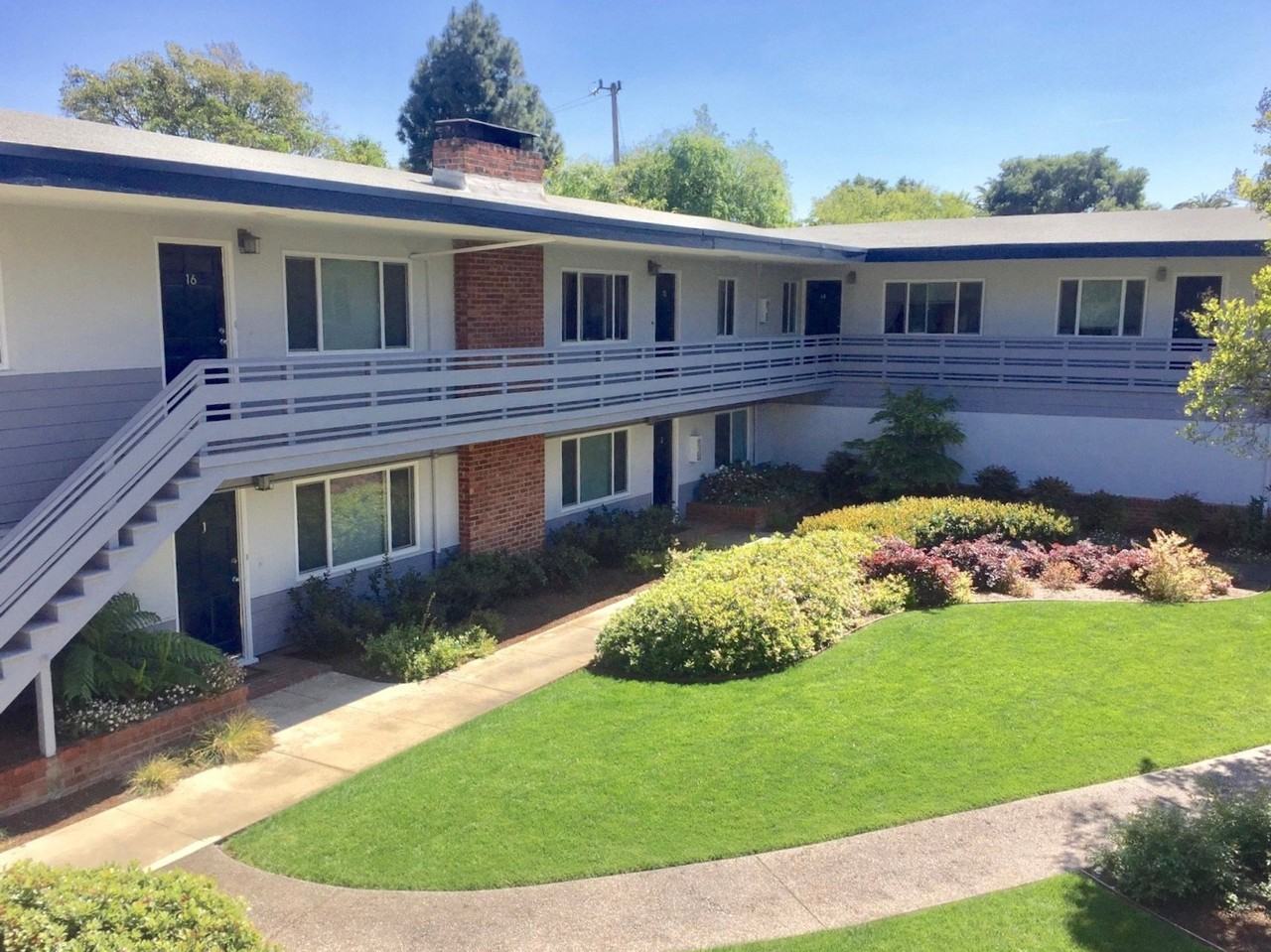 Noel Court Apartments - Photo 6 of 11