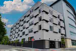 featured image of 253 Academy St