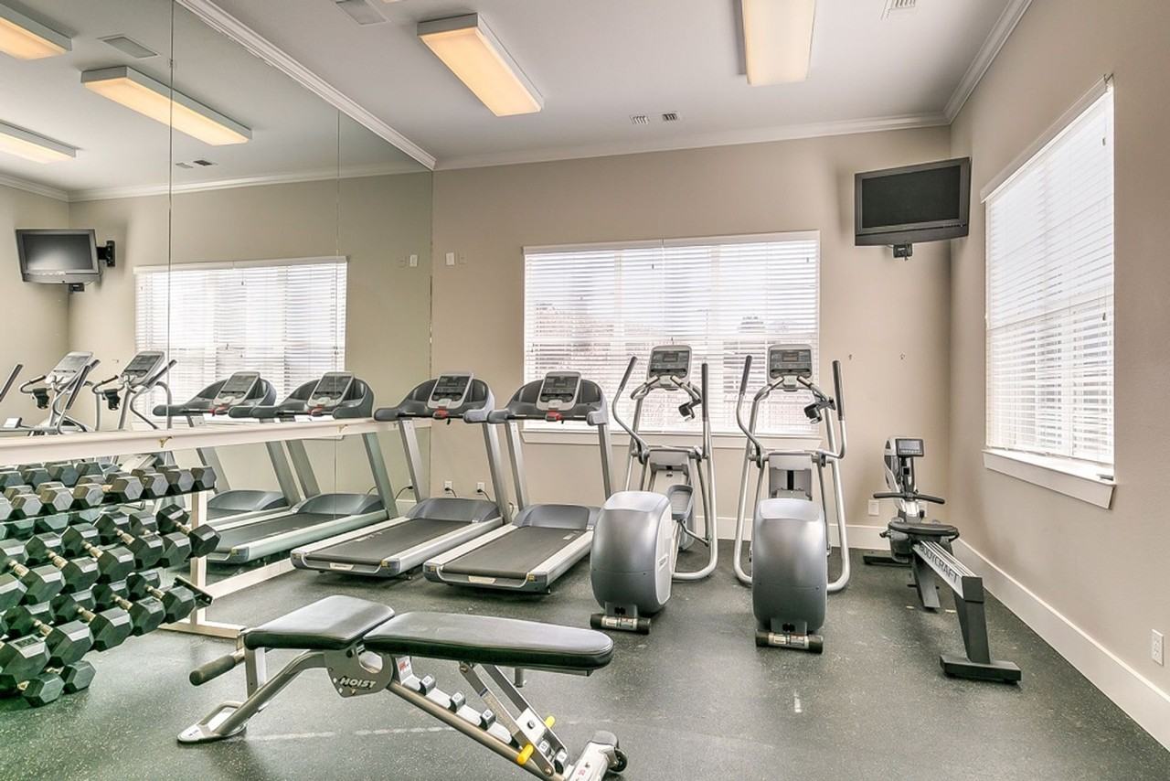 6240 N Park Meadow Way - Photo 3 of 50