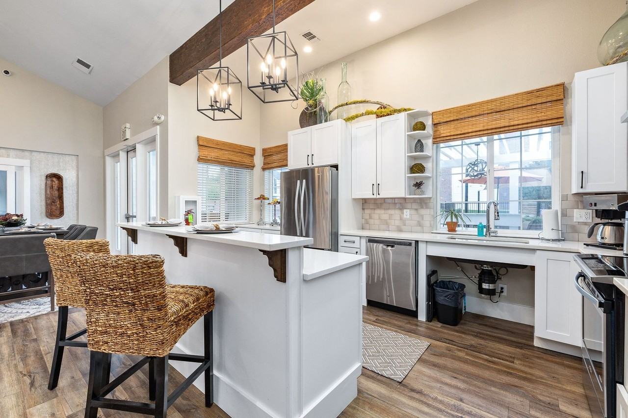 6240 N Park Meadow Way - Photo 6 of 50