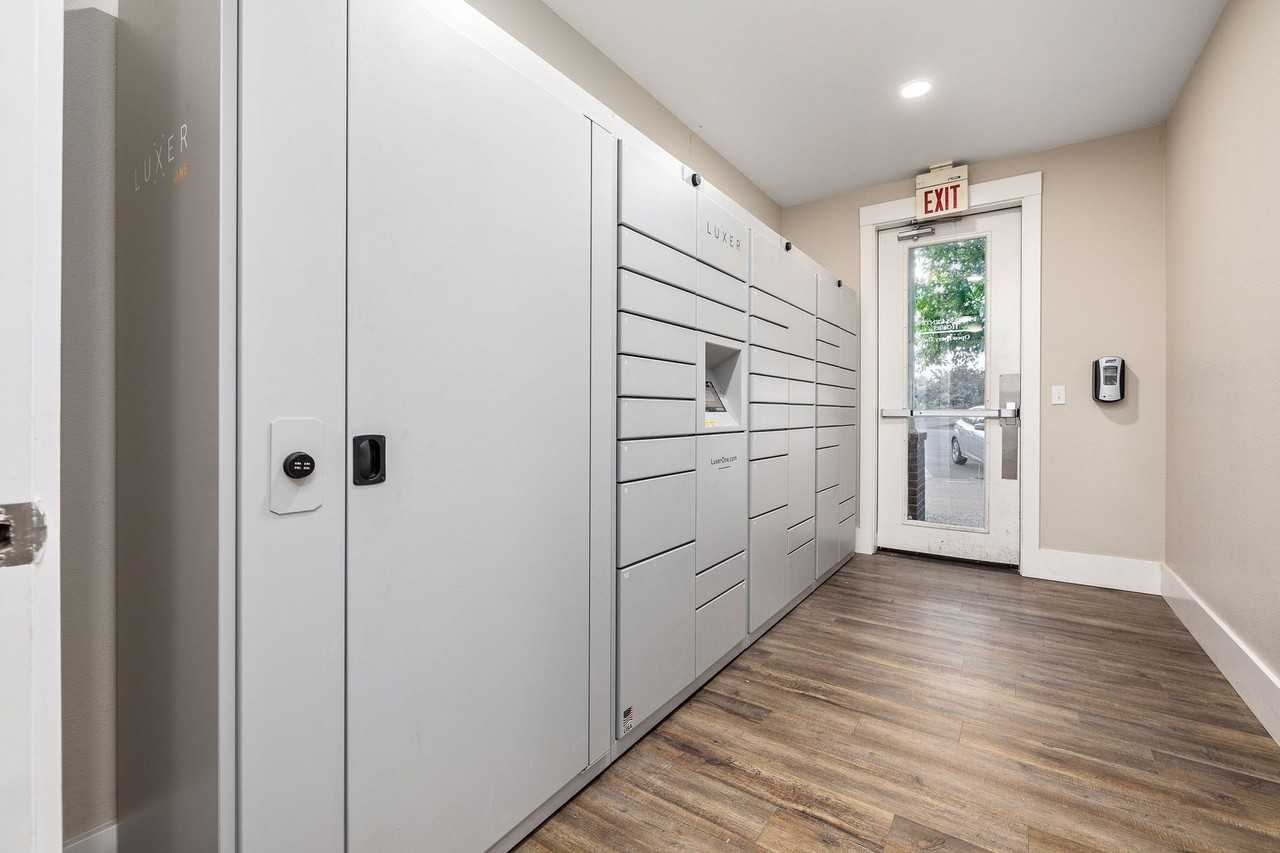 6240 N Park Meadow Way - Photo 7 of 50