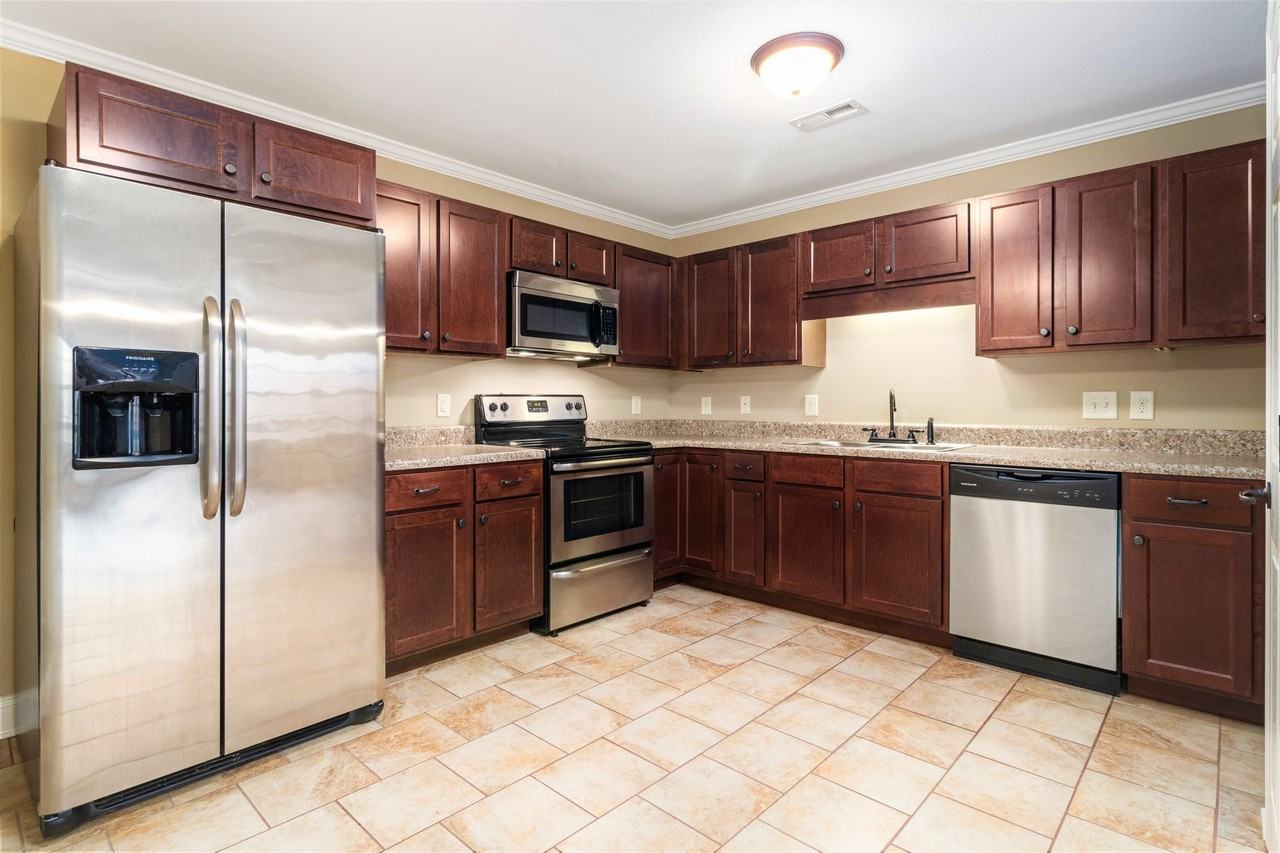 The Lofts of Clarksville - Photo 7 of 49