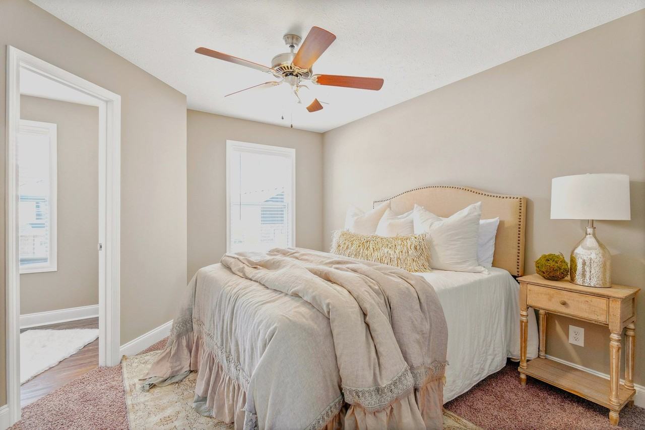 Professional Park Townhomes - Photo 6 of 43