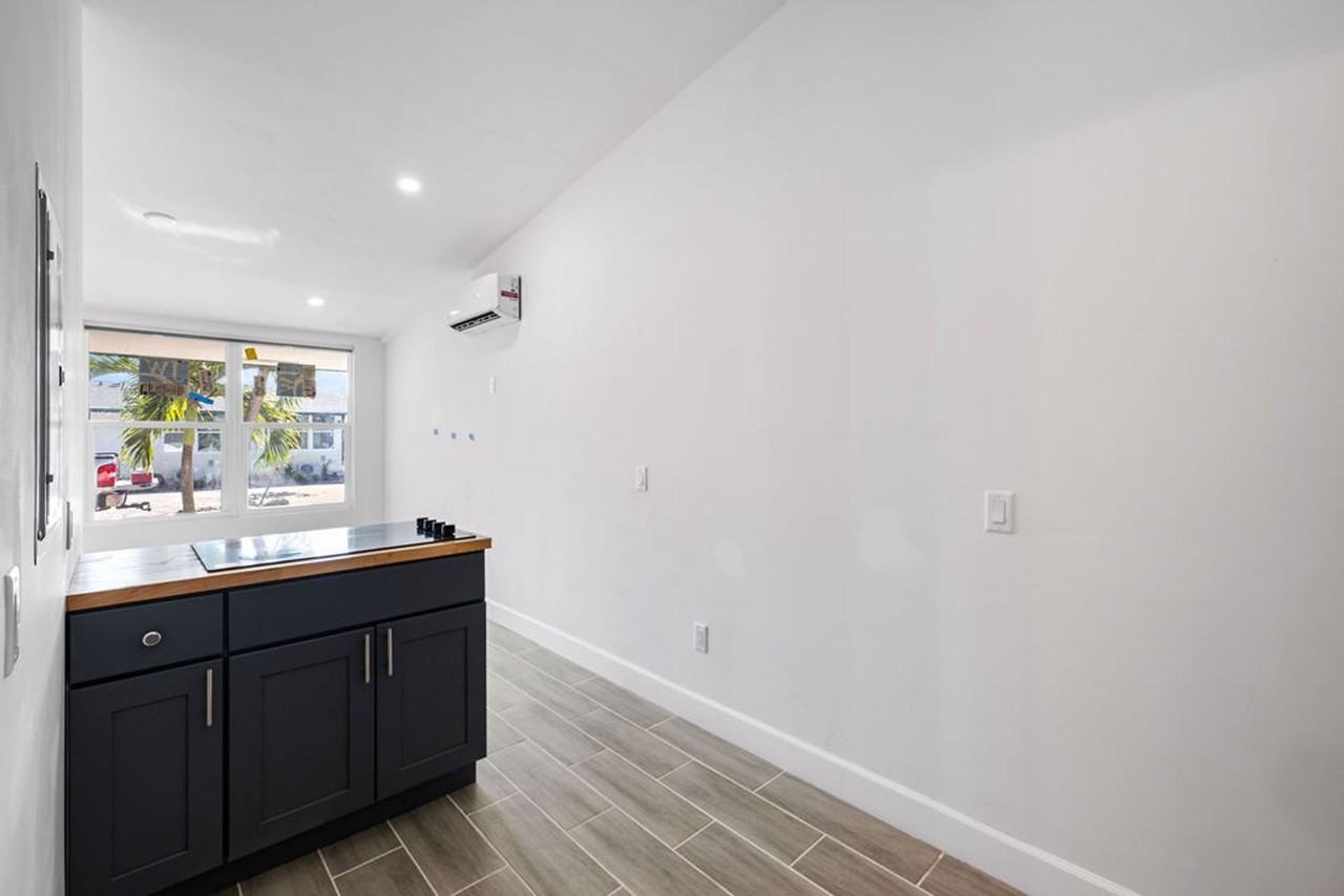 Australian Pines Apartments - Photo 4 of 50