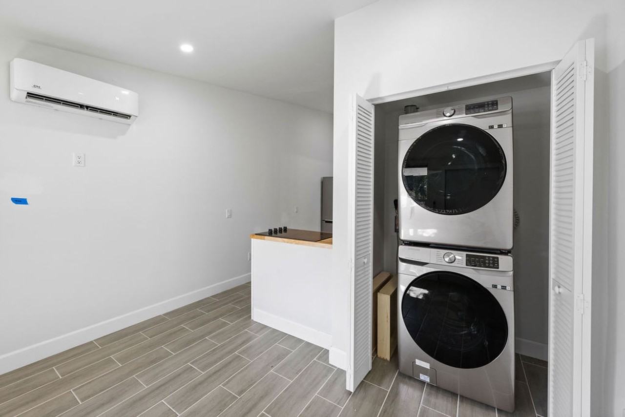 Australian Pines Apartments - Photo 6 of 50