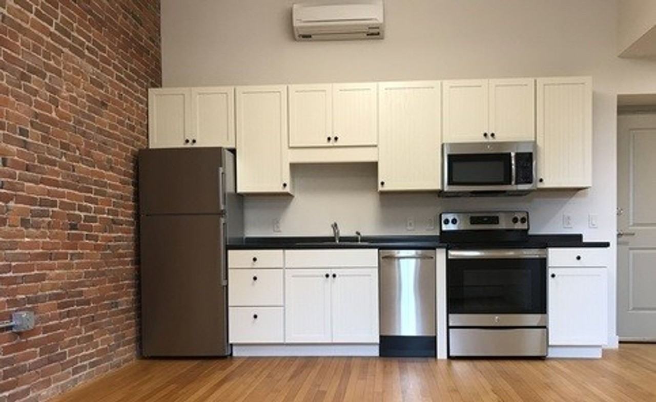 375 North Avenue, LLC (Liberty House) - Photo 4 of 30