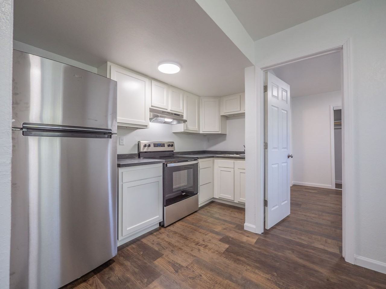 Campus View Apartments - Photo 5 of 50