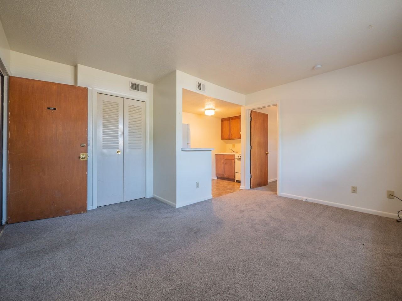 Campus View Apartments - Photo 3 of 19