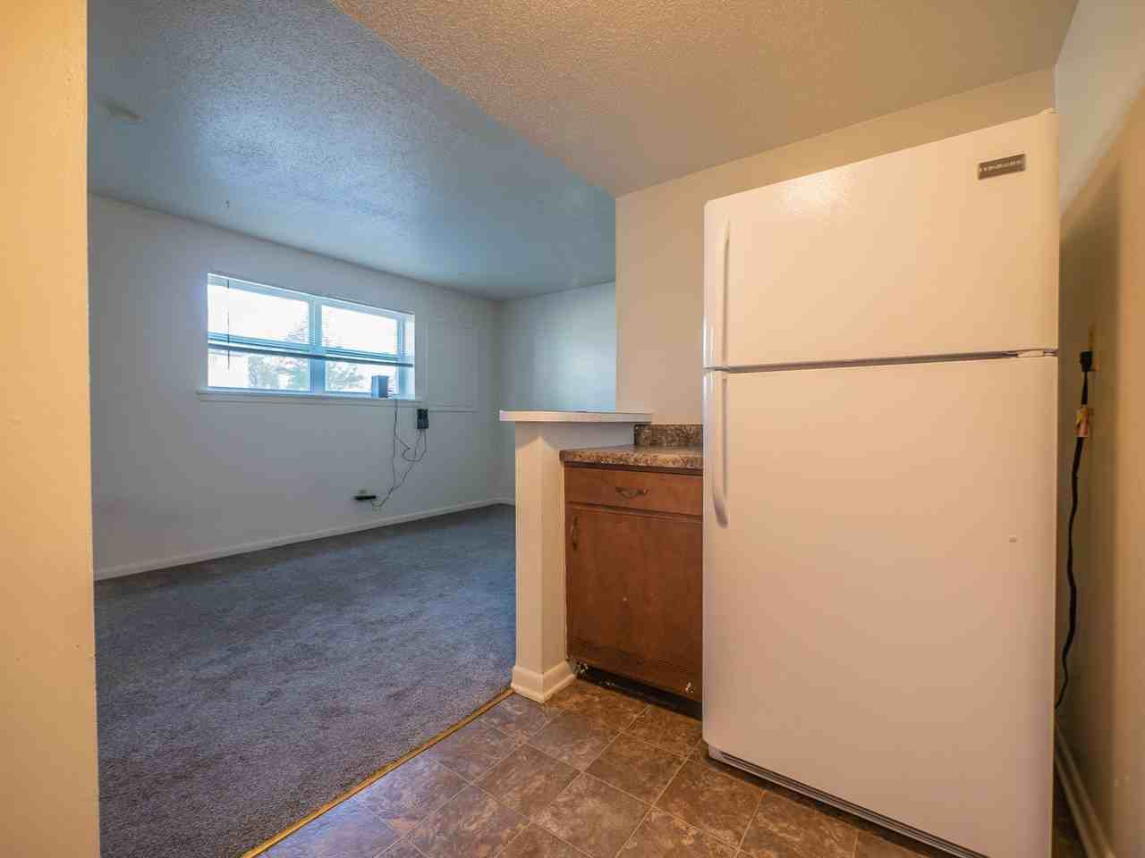 Campus View Apartments - Photo 6 of 19